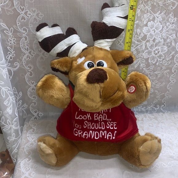 Dan Dee Reindeer plush Grandma got runned over by a reindeer animated plush 14" - Picture 3 of 12